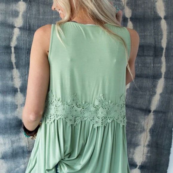 Never worn Three Bird Nest mint green boho top - Picture 3 of 4